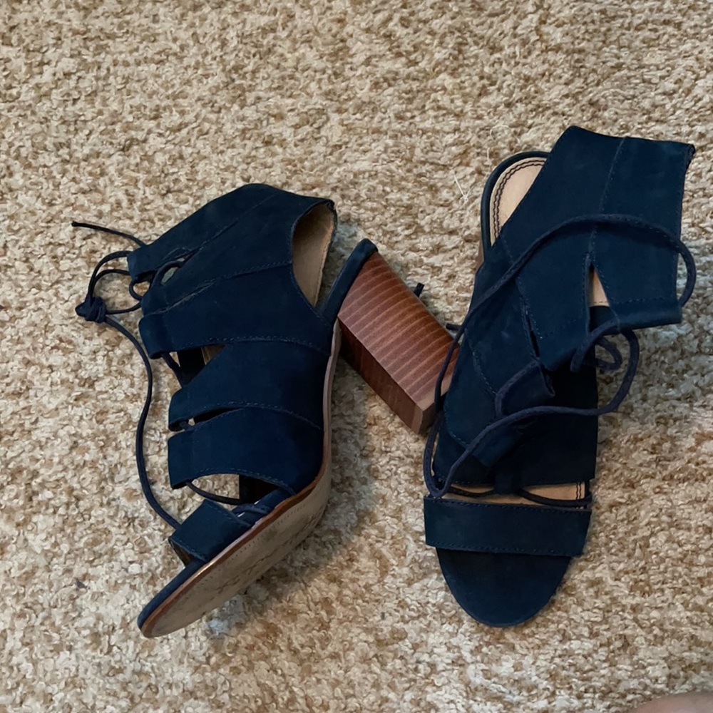 Wedge heels